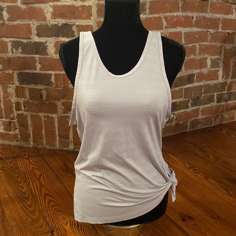 Athleta Max Out Side Tie athletic tank top